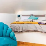 Relitto Boutique Und