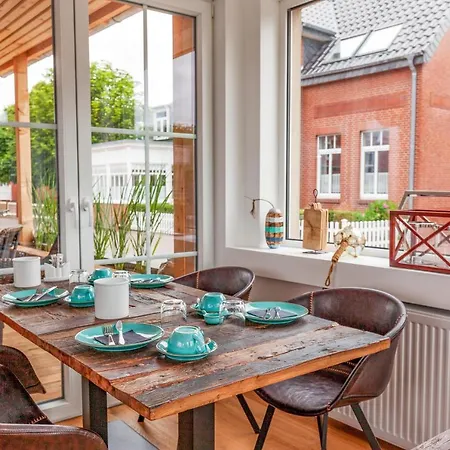 Relitto Boutique Und *